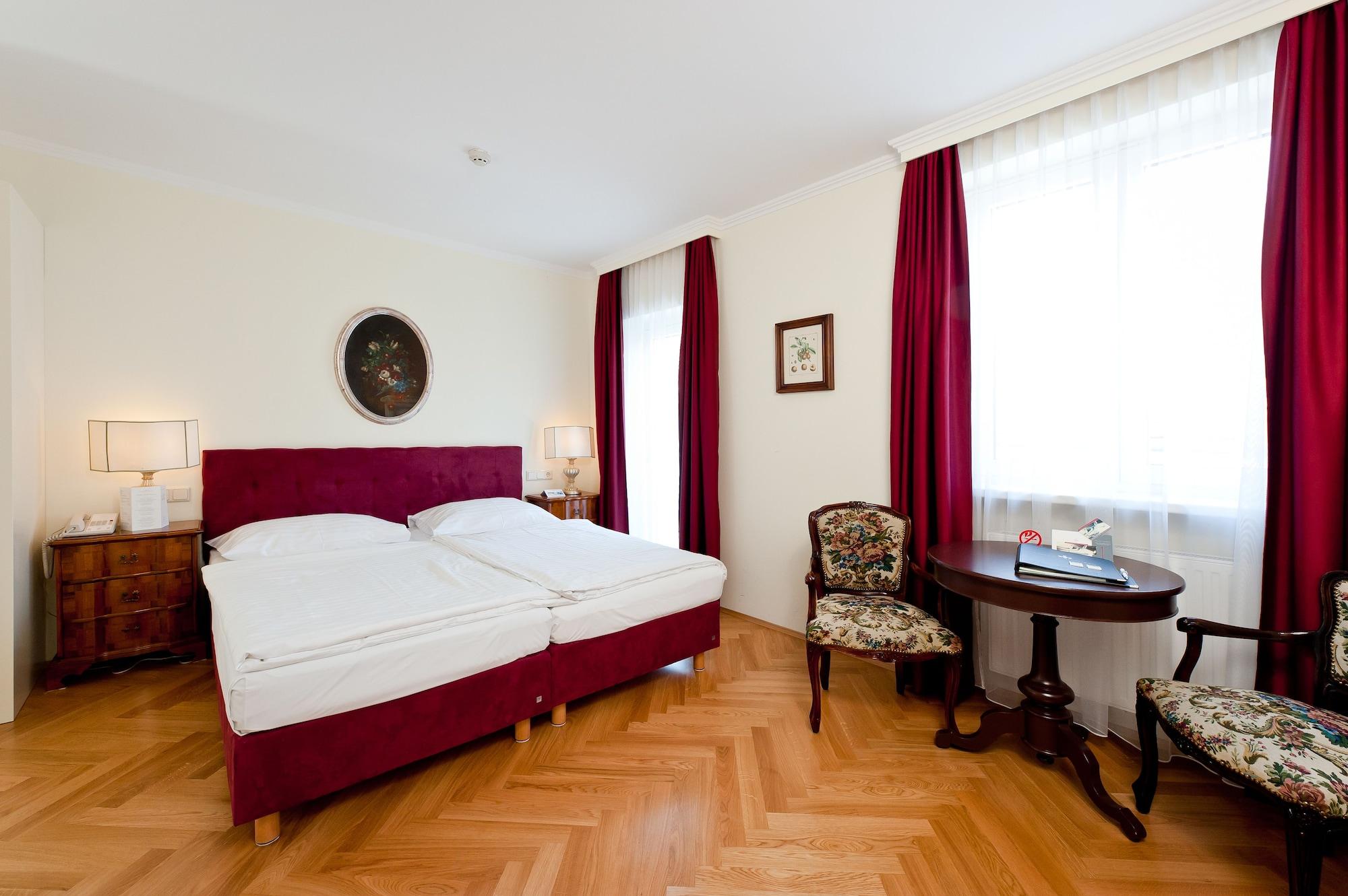 Hotel Regina Vienna Room photo